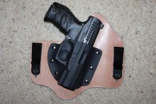 Walther PPQ in a Theis Holster
